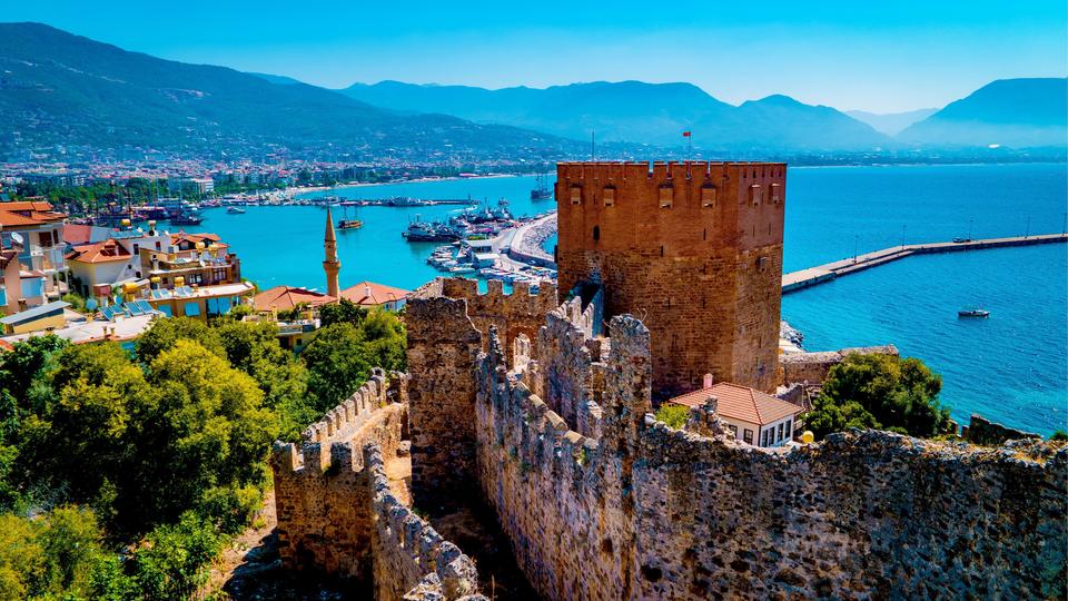 Kasteel met uitzicht op Alanya